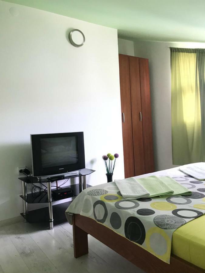 Id Apartments Τίβατ Εξωτερικό φωτογραφία